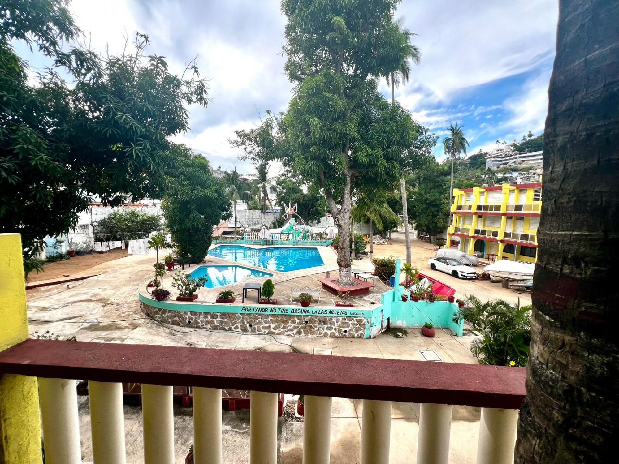 Casa De Huespedes Walton Hotel Acapulco Exterior photo